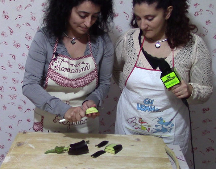 Parmigiana sicilese di melanzane (v)